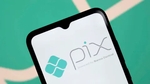 Pagamento por PIX passa a ser aceito em estabelecimentos de 8 países.
