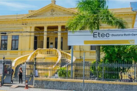 Etec de São Vicente abre inscrições para vagas remanescentes em cursos técnicos gratuitos.