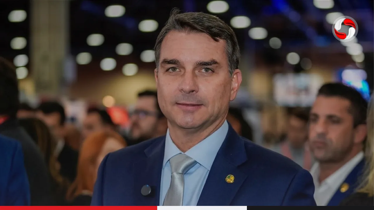 Flávio Bolsonaro se declara "Presidente Eleito" em carta e promete liderar oposição dos EUA