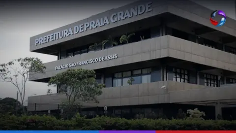 Prefeitura de Praia Grande é alvo de operação policial contra esquema do PCC.